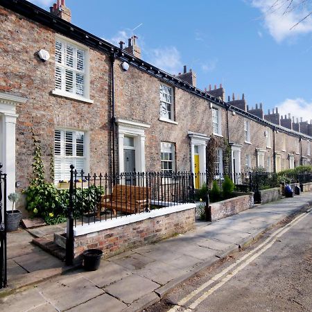 Bar Wall Cottage-City Wall Views-Sleeps 5 York Extérieur photo