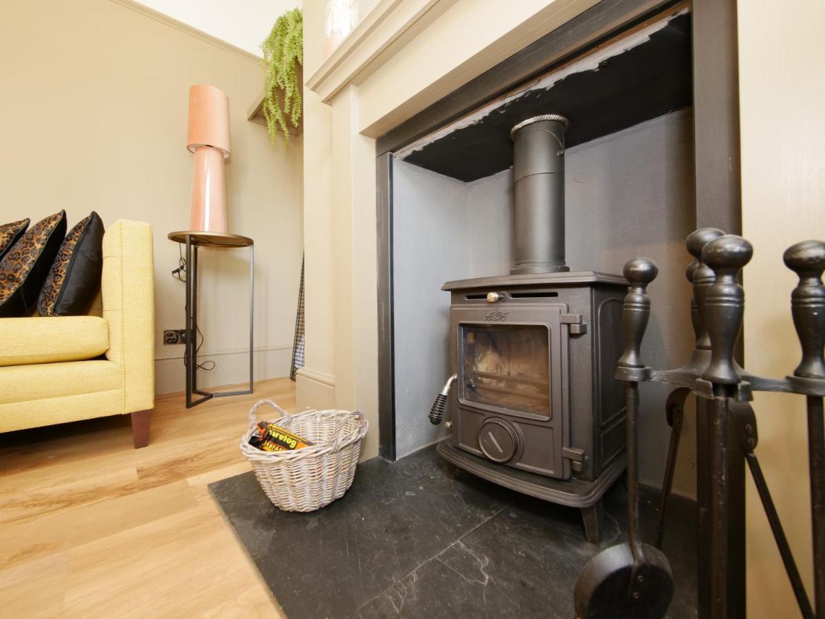 Bar Wall Cottage-City Wall Views-Sleeps 5 York Extérieur photo