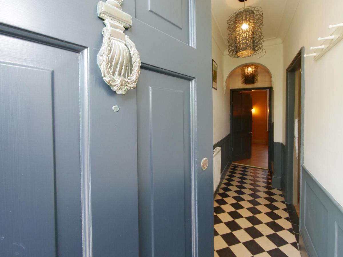 Bar Wall Cottage-City Wall Views-Sleeps 5 York Extérieur photo
