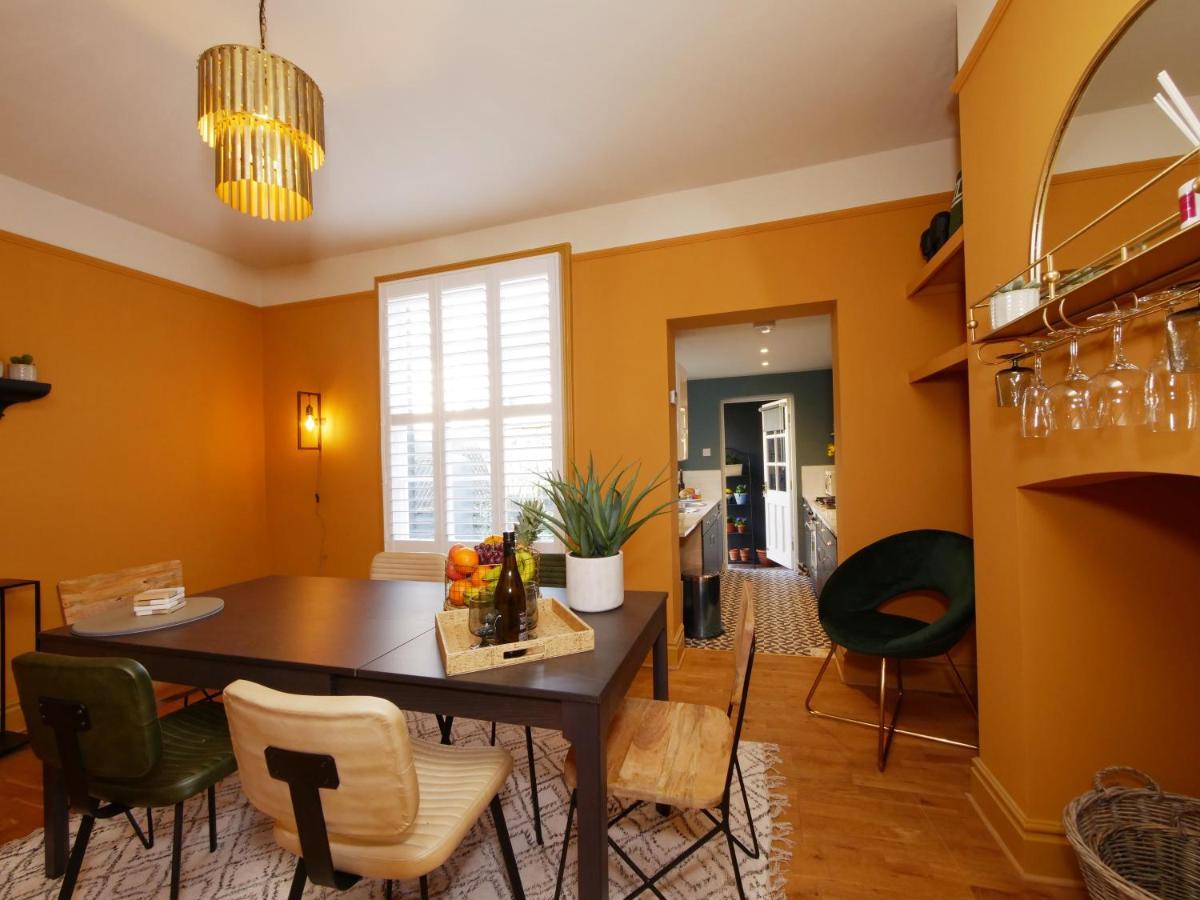 Bar Wall Cottage-City Wall Views-Sleeps 5 York Extérieur photo