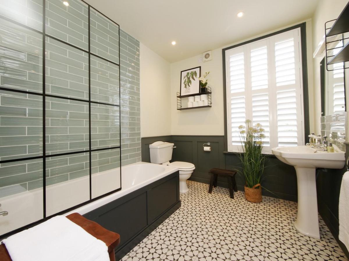 Bar Wall Cottage-City Wall Views-Sleeps 5 York Extérieur photo
