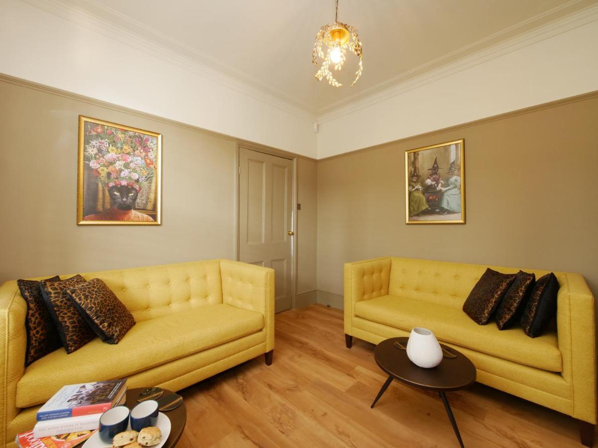 Bar Wall Cottage-City Wall Views-Sleeps 5 York Extérieur photo