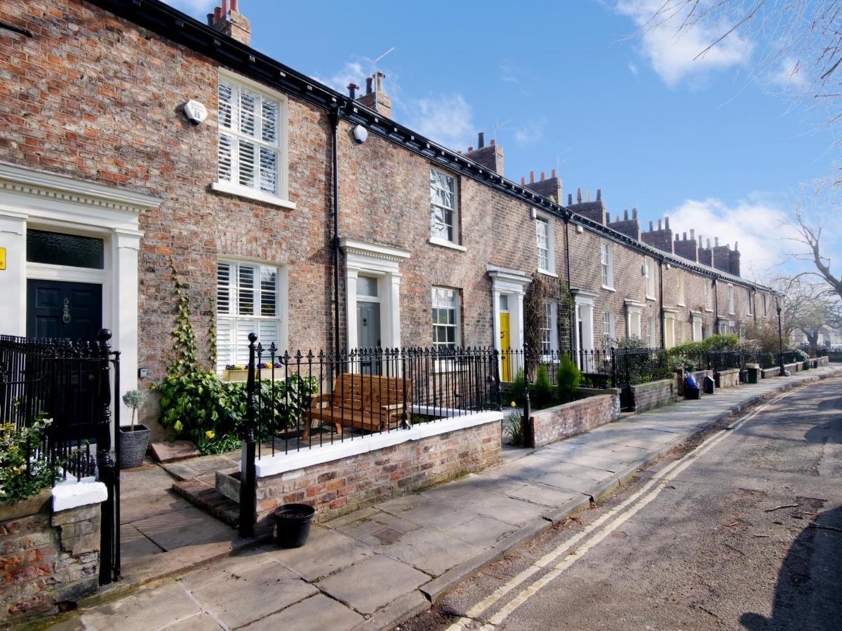 Bar Wall Cottage-City Wall Views-Sleeps 5 York Extérieur photo